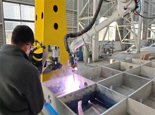 Robot cantilever sta