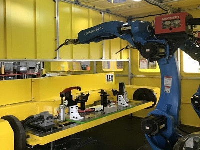 Arc welding robot